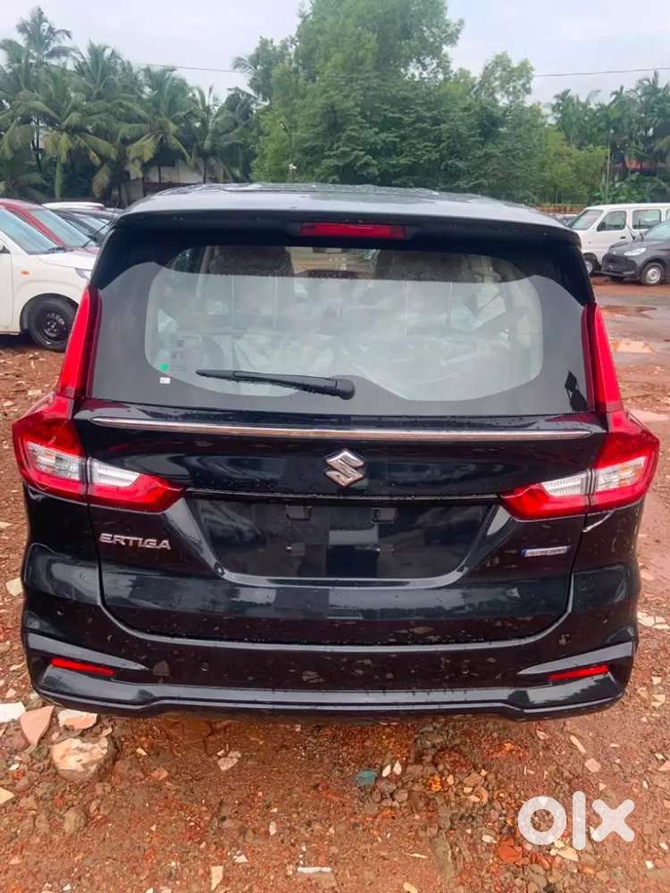 Brand New Maruti Suzuki Ertiga Zvi+at