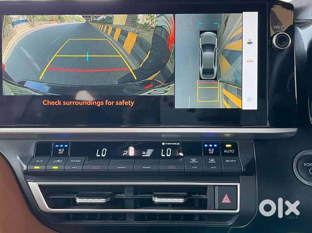 Toyota Camry, 2025, Petrol