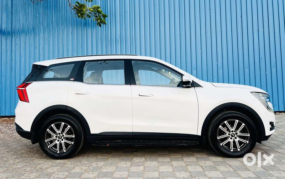 Mahindra Xuv700 2.2 Ax 7 Diesel At Luxury Pack Str Awd, 2022, Diesel