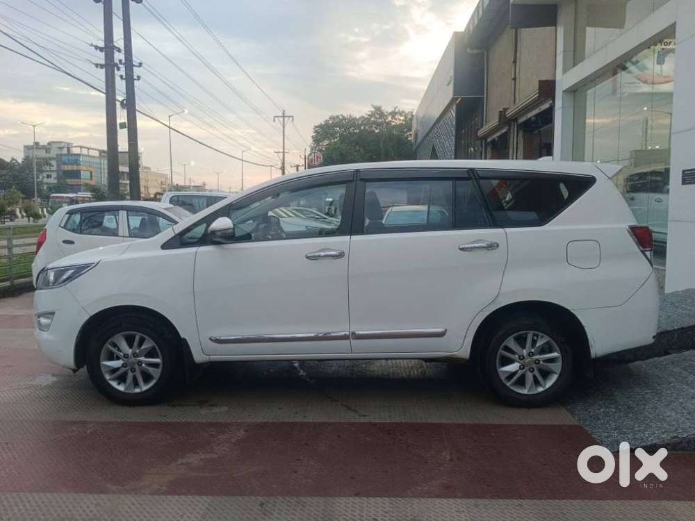 Toyota Innova Crysta 2.4 G Mt, 2020, Diesel