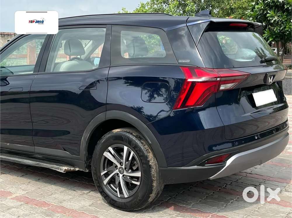 Mahindra Xuv700 2.0 Ax 5 Petrol Mt 7 Str, 2022, Petrol