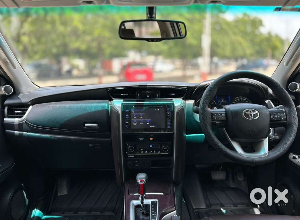 Toyota Fortuner 2.8 (4x2) 2018 For Sell