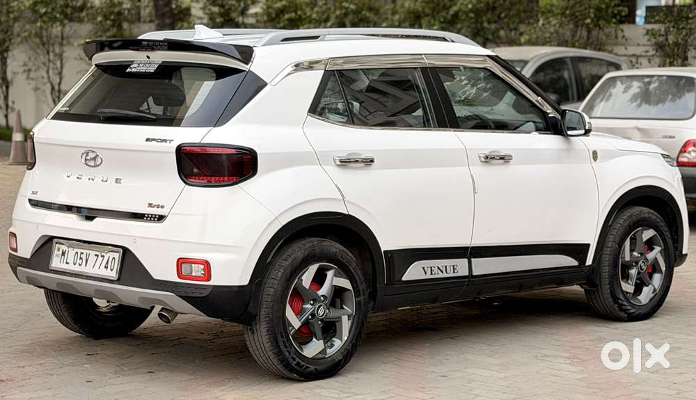 Hyundai Venue 1.0l Turbo Gdi Sx(o) Mt, 2021, Petrol