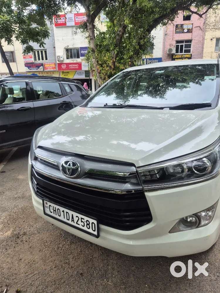 Toyota Innova Crysta 2016 Diesel Auto