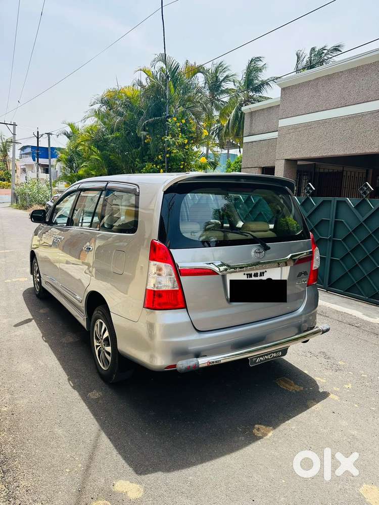 Toyota Innova 2.5 Vx 8 Seater Bs Iv, 2015, Diesel