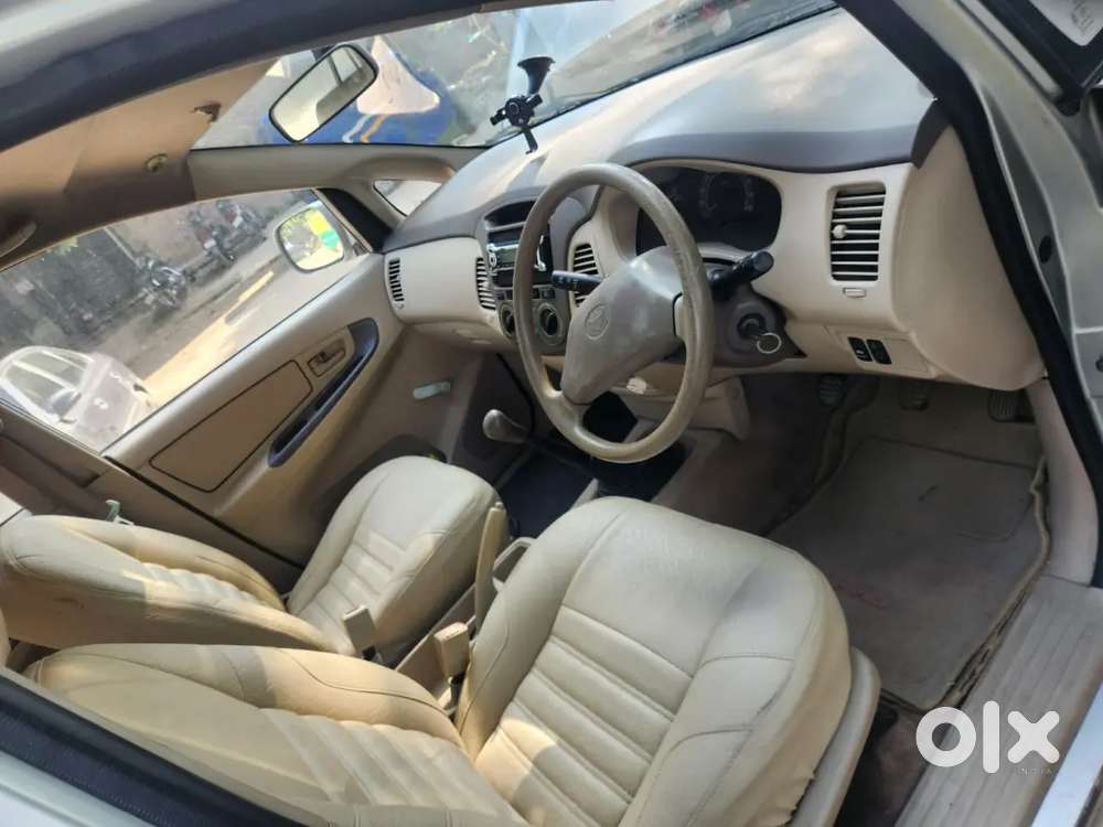 Innova Petrol Ch Number Passing Till 2031 2nd Owner 1.44l Km Run