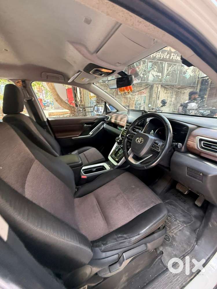 Toyota Innova Hycross 2.0 Vx Hybrid 7 Str, 2023, Petrol