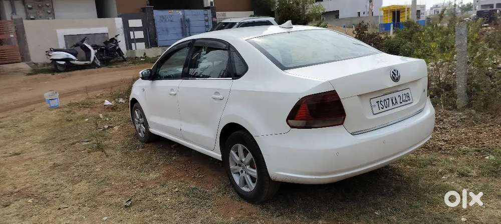 Volkswagen Vento Highline Diesel, White 2014 Manufacturer.