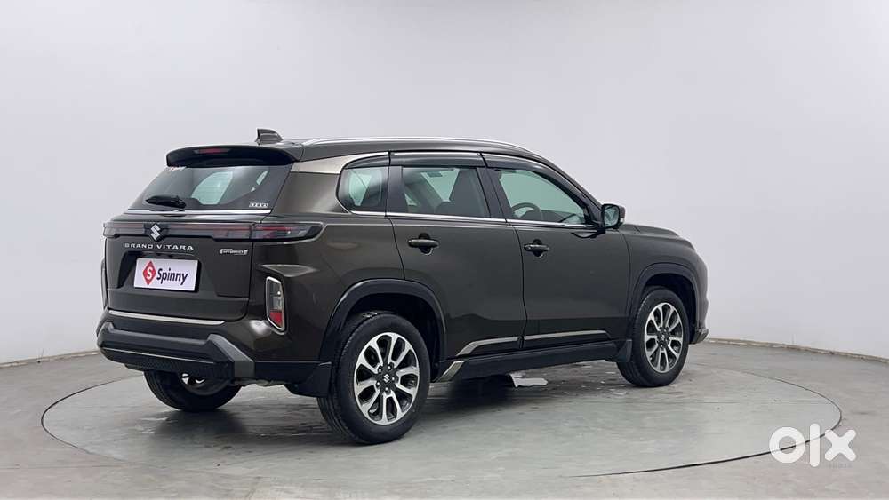 Maruti Suzuki Grand Vitara 1.5 Alpha Plus Intelligent Hybrid Ecvt, 2..