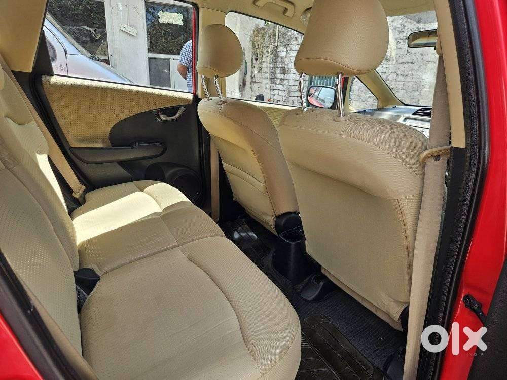 Honda Jazz V Mt Privilege, 2012, Petrol