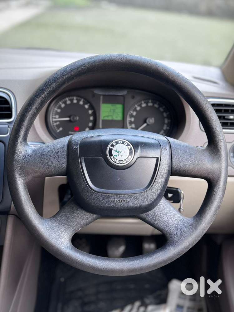 Skoda Rapid 2011-2013 1.6 Tdi Ambition Plus Alloy, 2012, Diesel