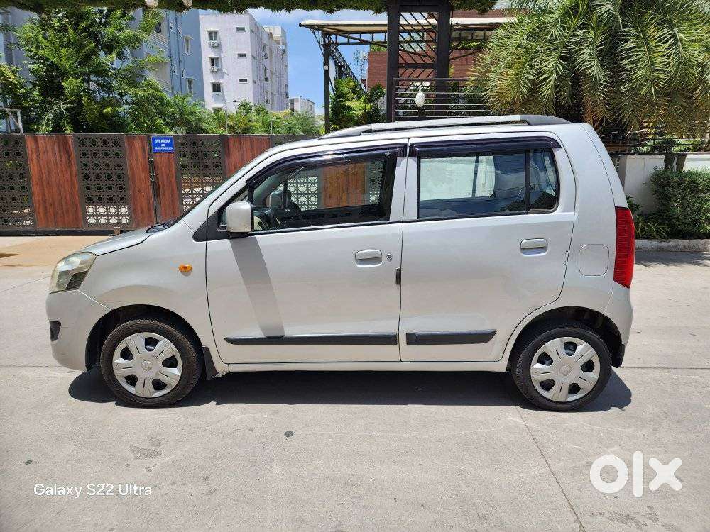 Maruti Suzuki Wagon R Vxi Optional, 2018, Petrol