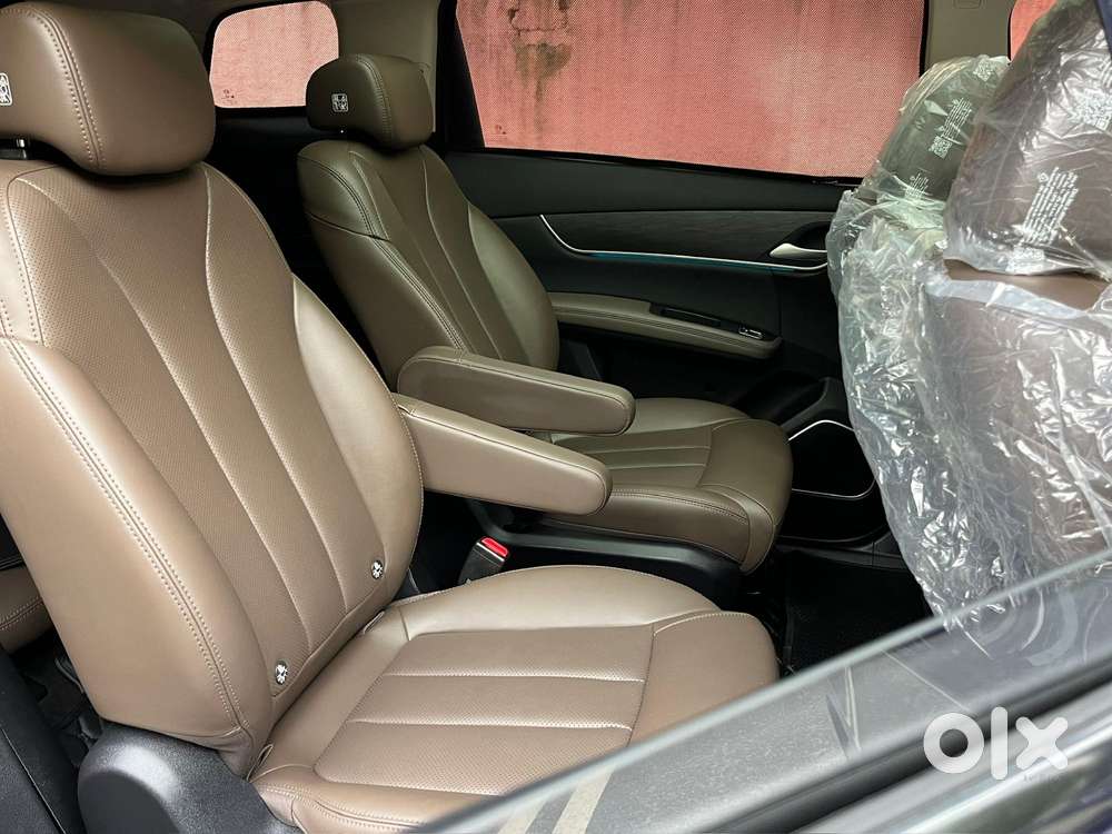 Byd Emax 7 Superior 6 Str, 2025, Electric