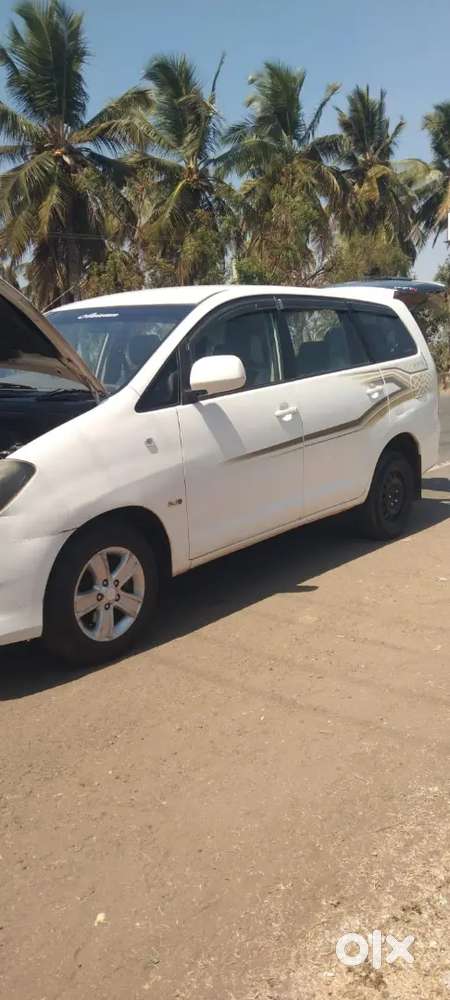 Toyota Innova 2007 Diesel 350000 Km Driven