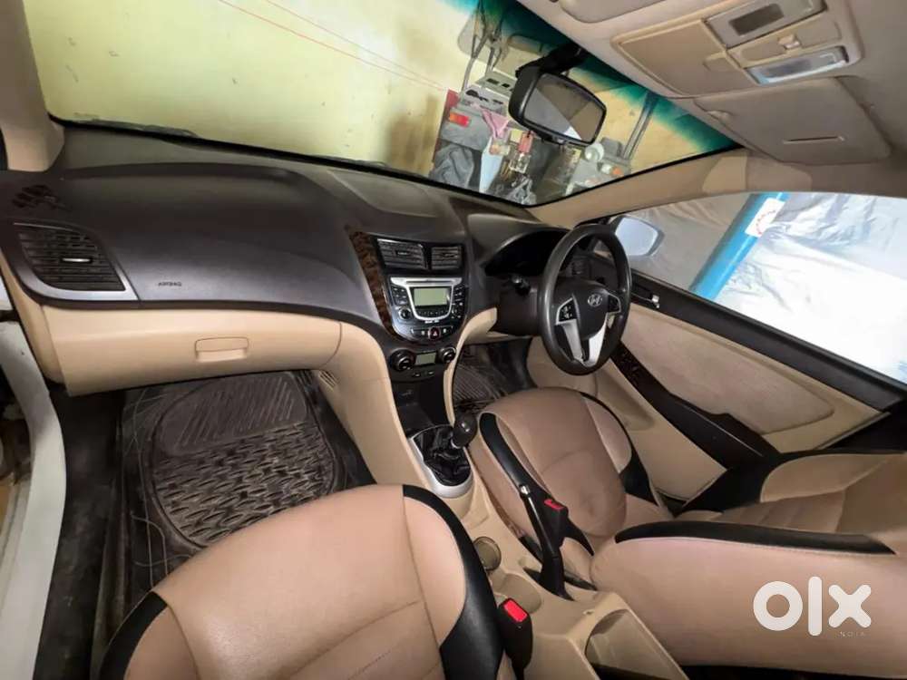 New Car 2011 Model All Functions Working Koi Kam Kharcha Nai