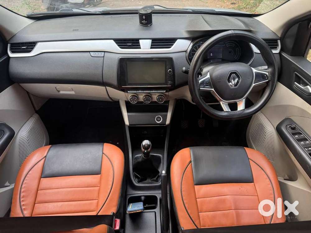 Renault Triber Rxz, 2022, Petrol