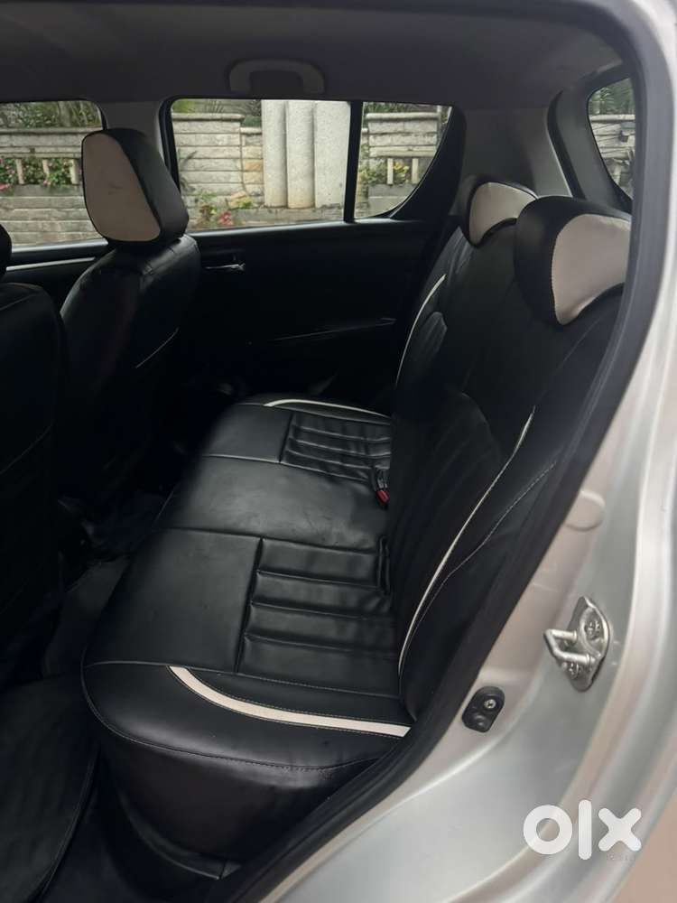 Maruti Suzuki Swift Vvt Zxi Plus, 2011, Petrol