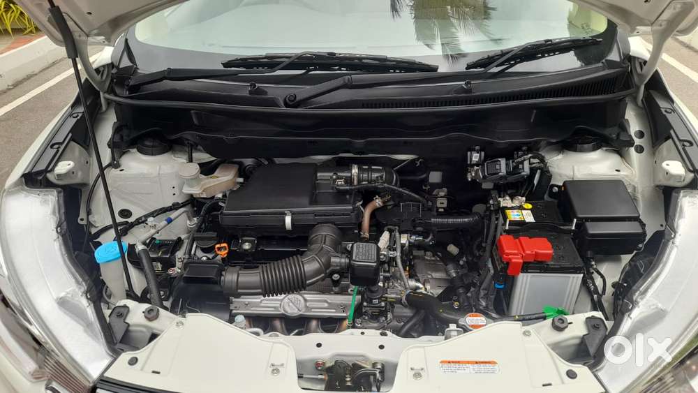 Toyota Rumion G Petrol Automatic Dual Tone, 2025, Petrol