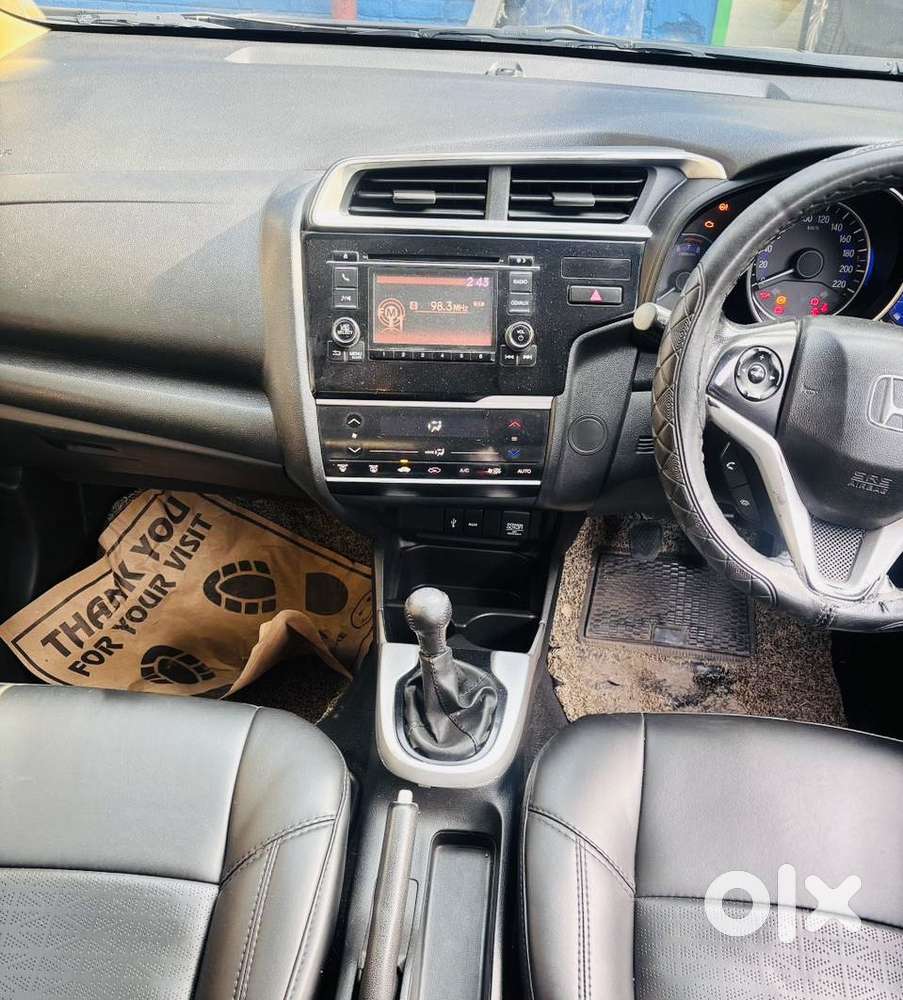 Honda Jazz V Mt Privilege, 2017, Petrol