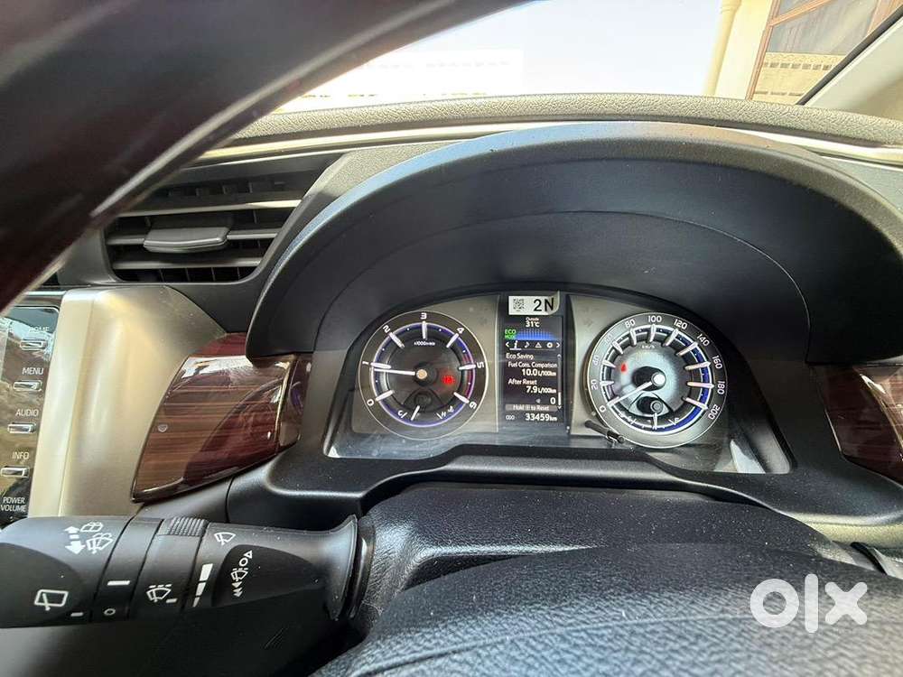 Toyota Innova Crysta 2021 Diesel 33460 Km Driven Well Maintained
