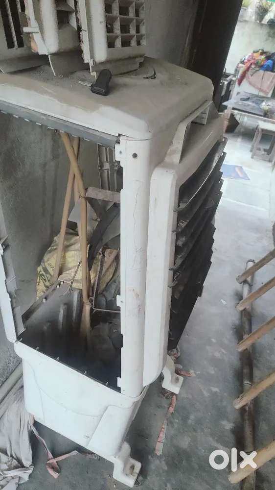 Cooler plastic working motor