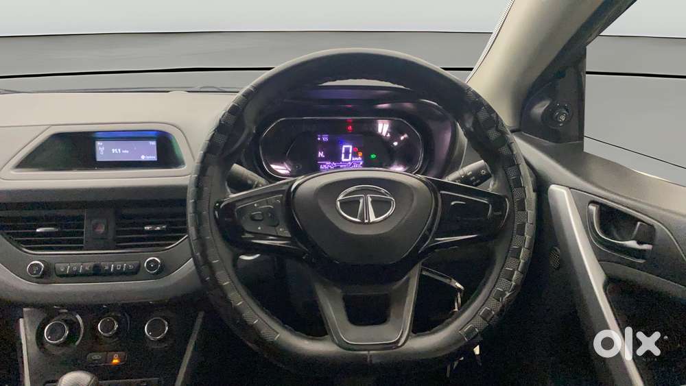 Tata Nexon 1.5 Revotorq Xma Amt (s), 2021, Petrol