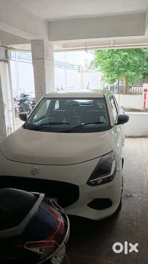 Maruti Suzuki Swift Lxi 2024