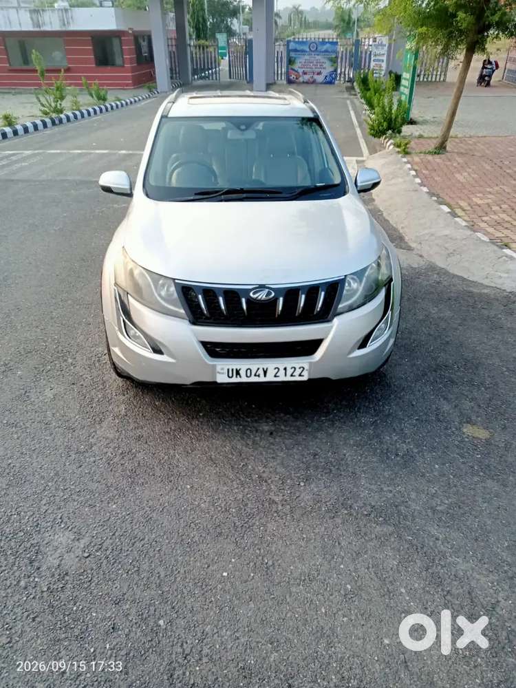 Mahindra Xuv500 W10 2016