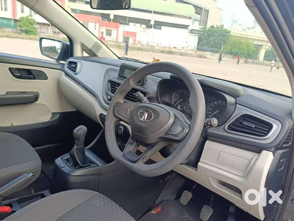 Tata Altroz 1.2 Xe Plus Petrol, 2022, Petrol