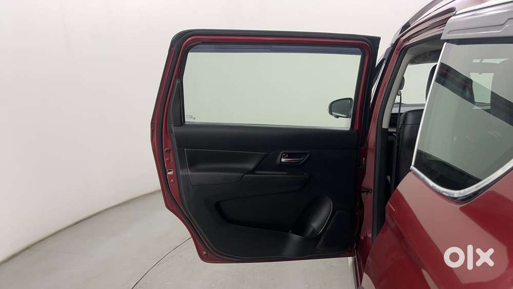 Maruti Suzuki Xl6 1.5 Alpha At, 2023, Petrol