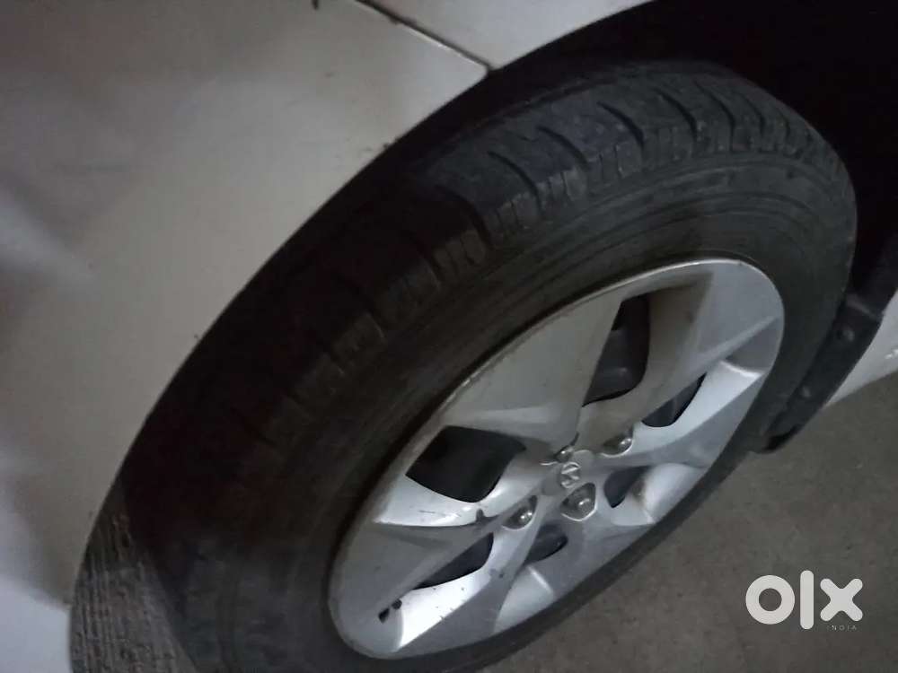 Well Maintained Hyundai Verna With New Seats And 5 New Tyres.