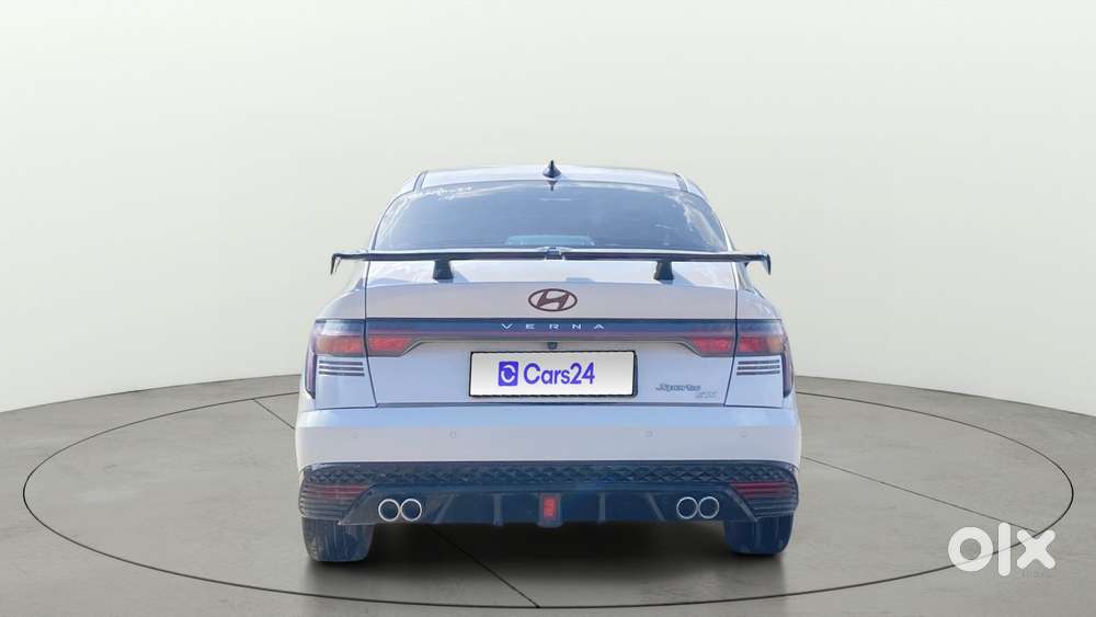 Hyundai Verna 1.5 Mpi Mt Sx (o), 2023, Petrol