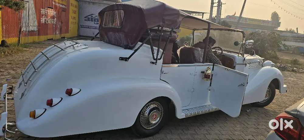 Vintage Car For Sale In Agra