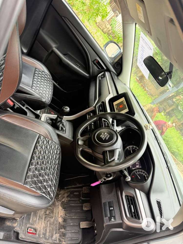 Maruti Suzuki Brezza 1.5 Vxi Smart Hybrid, 2024, Petrol