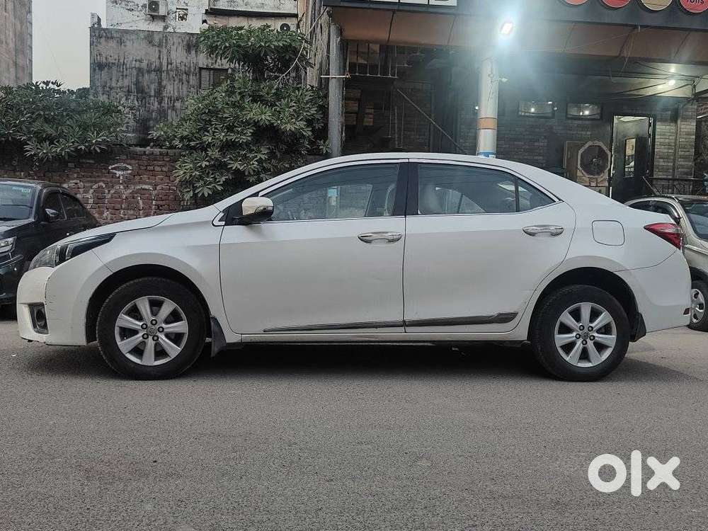 Toyota Corolla Altis G At, 2016, Petrol