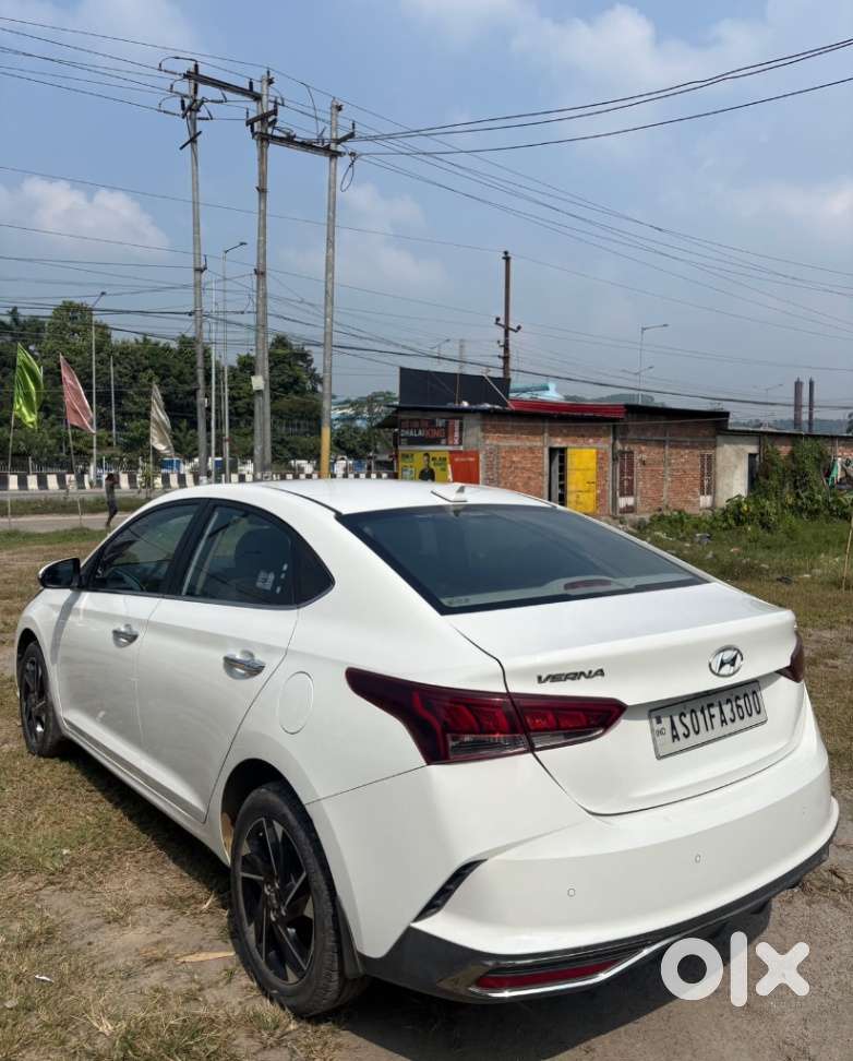 Hyundai Verna 1.5 Mpi Mt Sx (o), 2022, Petrol