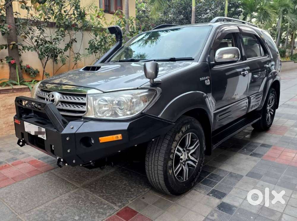 Toyota Fortuner 3.0 4x4 Manual, 2011, Diesel