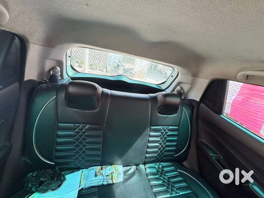 Maruti Suzuki Swift Petrol 2023