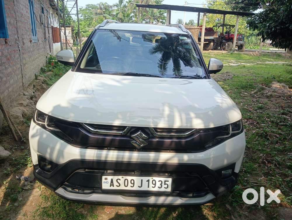 Maruti Suzuki Brezza 1.5 Zxi Plus Smart Hybrid Dual Tone, 2022, Petr..