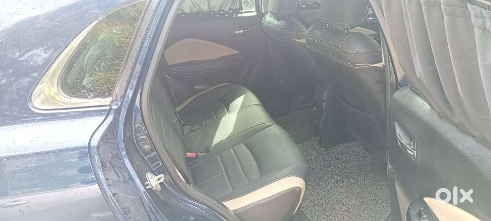 Toyota Glanza 1.2 V Amt, 2025, Petrol