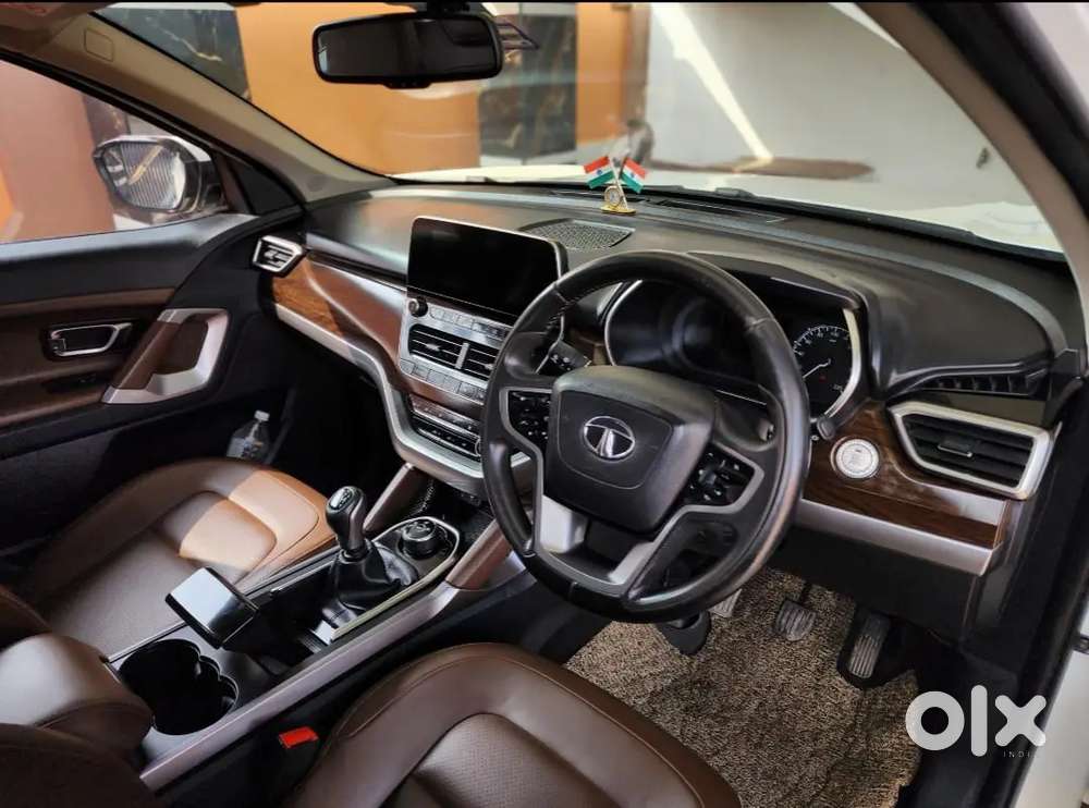 Tata Harrier Top Model With Sunroof Xz Plus