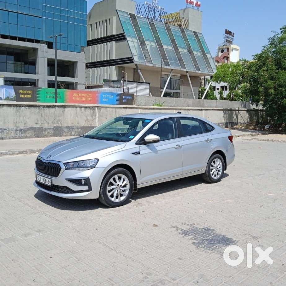 Skoda Slavia Ambition 1.0l Tsi At, 2022, Petrol