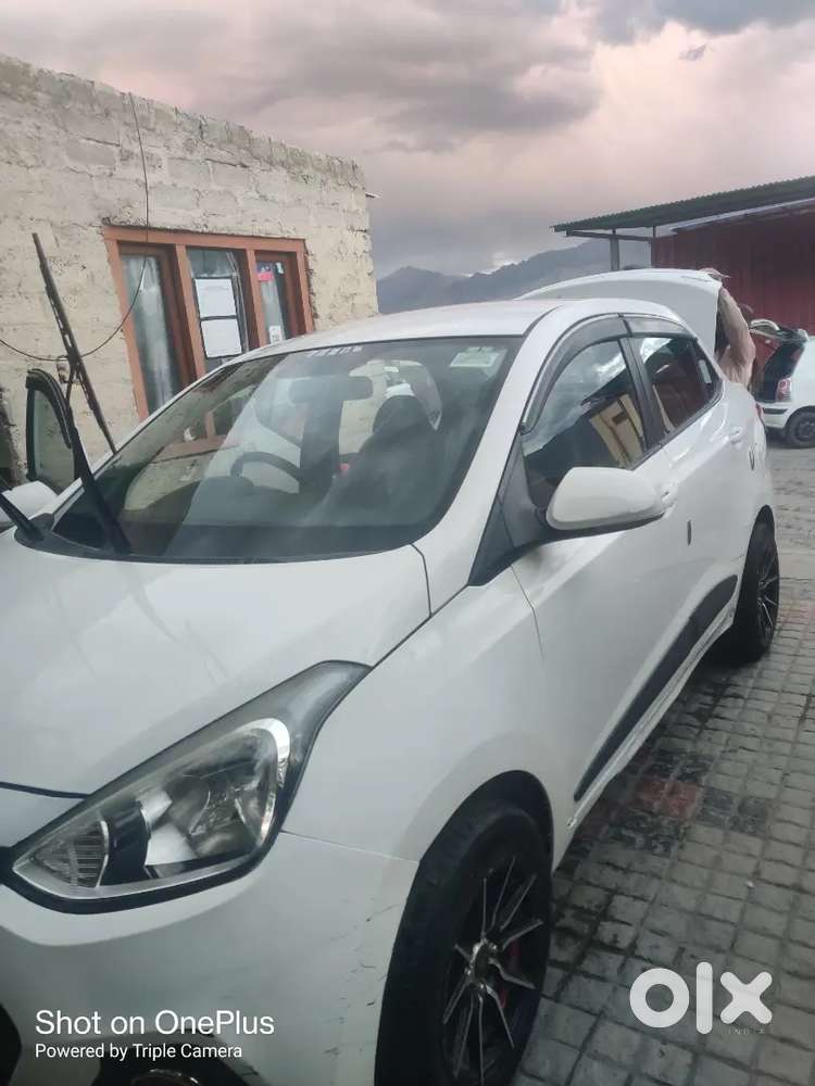 Hyundai Xcent 2016