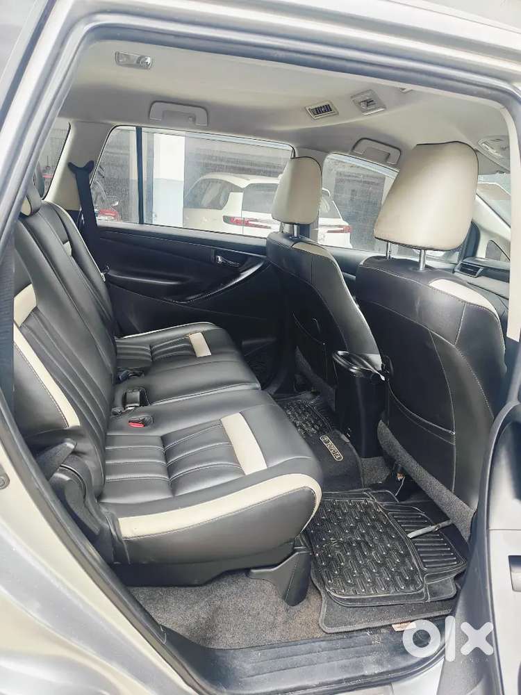 Toyota Innova Crysta Gx Automatic 2016