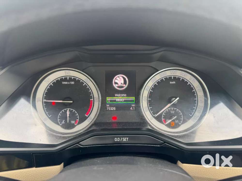 Skoda Superb Lk 2.0 Tdi At, 2018, Diesel