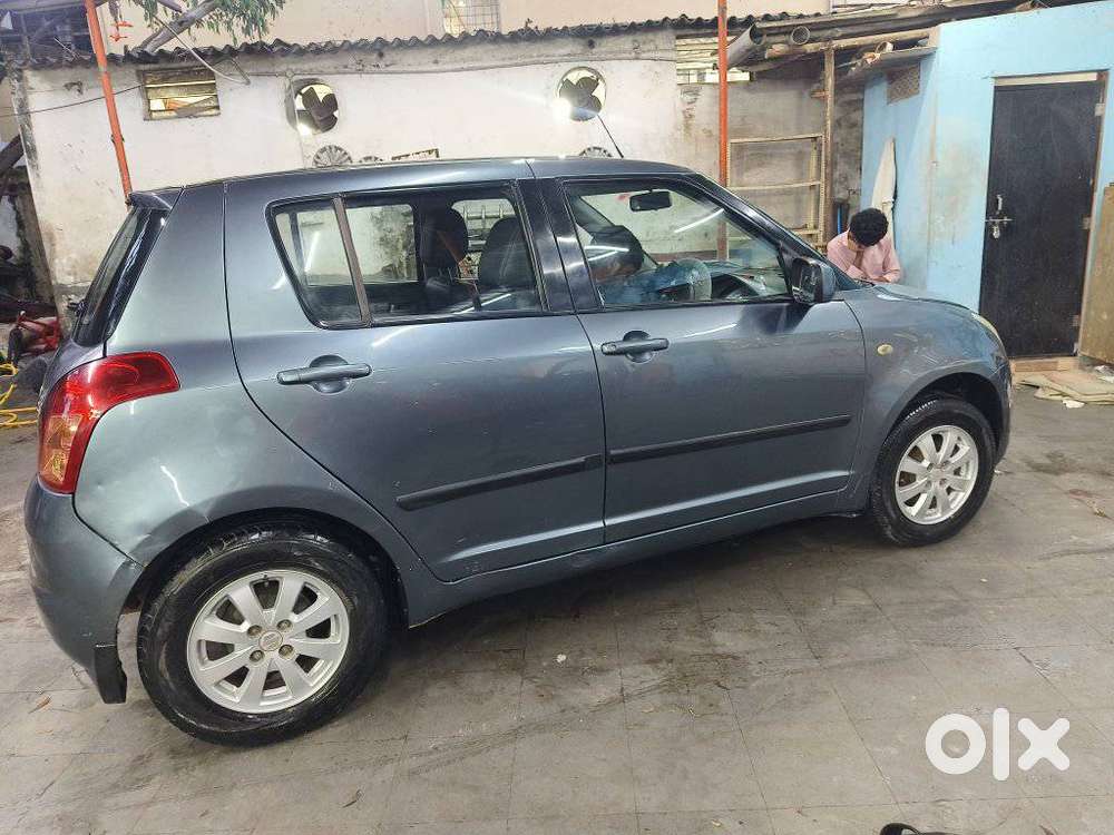 Maruti Suzuki Swift Zxi Bsiv, 2008, Petrol