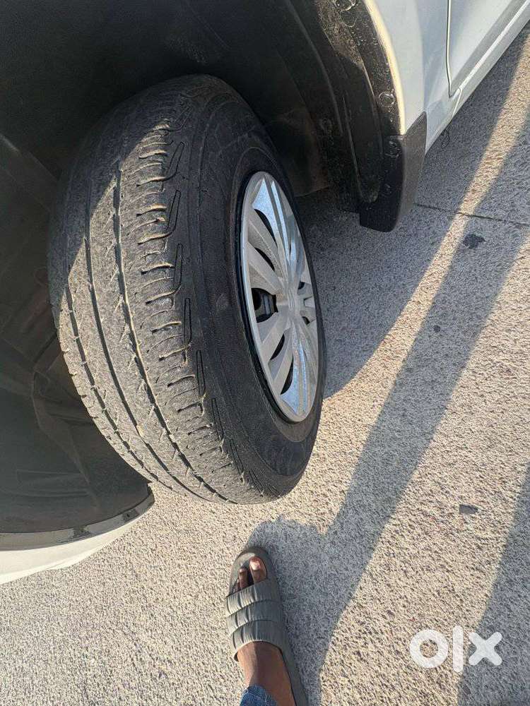 Maruti Suzuki Swift Vxi + Manual, 2015, Petrol