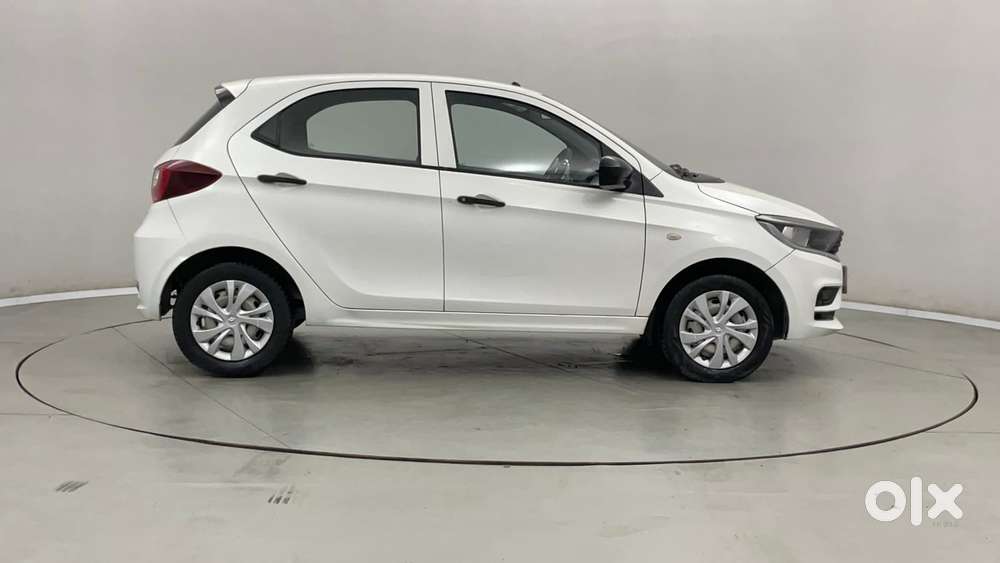 Tata Tiago Xe, 2021, Petrol