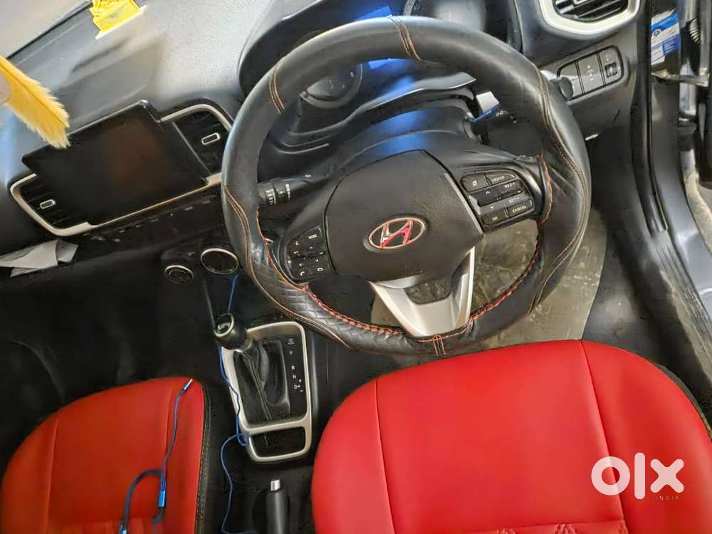 Hyundai Venue 2019 Petrol Well Maintained