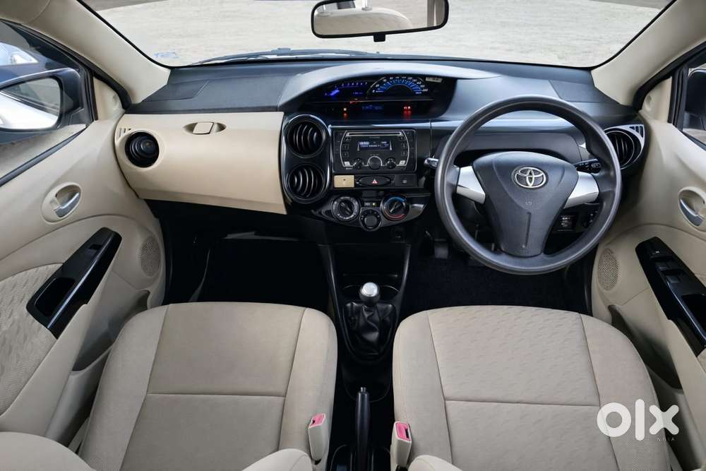 Toyota Etios Liva 1.2 Vx Dual Tone Limited Edition Petrol, 2019, Cng..